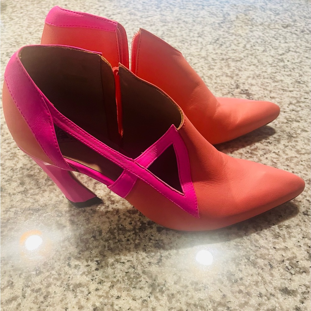 JOHN FLUEVOG SASHAY HEELS | Size 9 1/2 | Color: Coral & Pink
